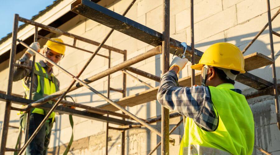 Professional gutter cleaning in Mount Hamilton, CA